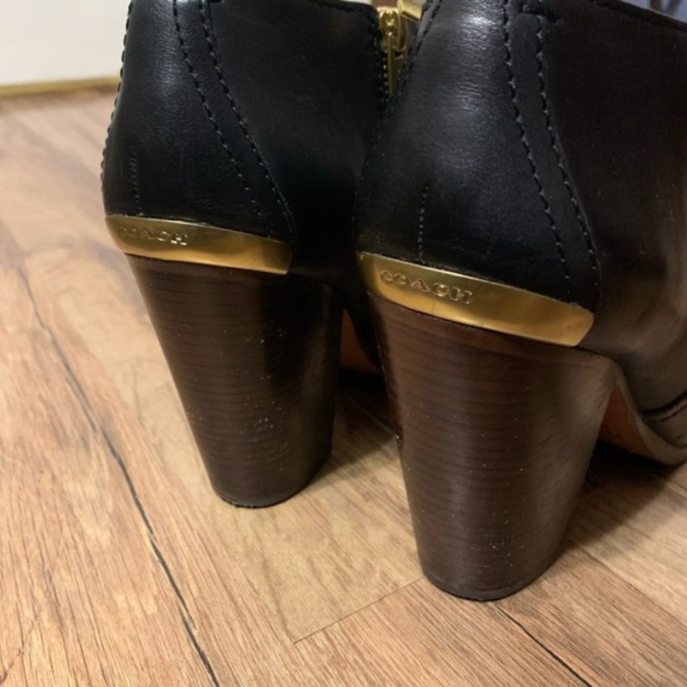 Coach | Hattie Leather Ankle Booties - Picture 6 of 10